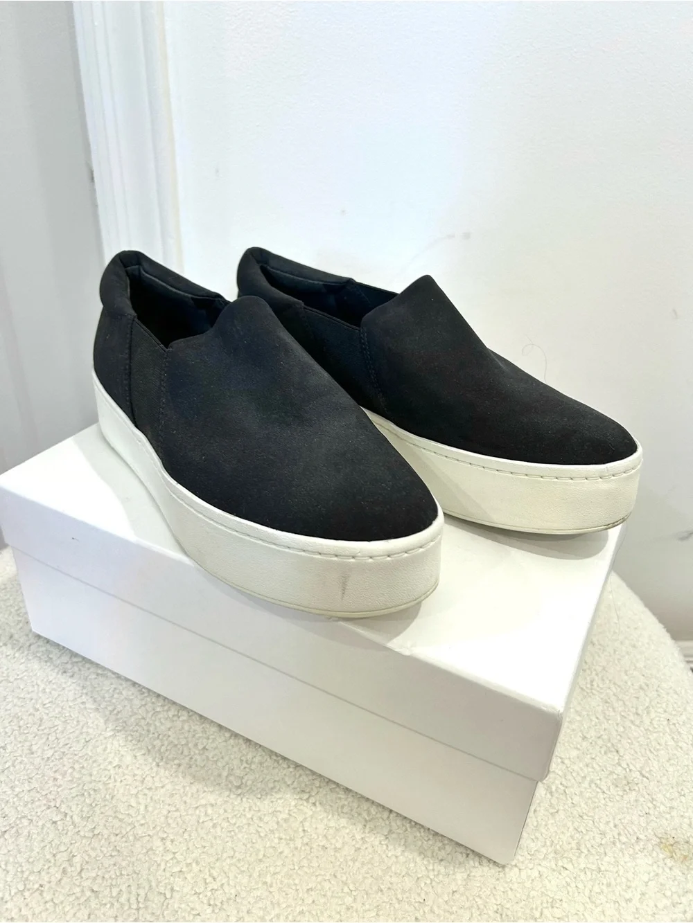 Vince Warren Black Slip-On Platform Sneakers Size 7